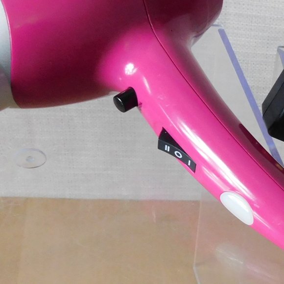 CHI CHI Ulta Pink Pro Low EMF Ceramic Hair Dryer - Picture 7 of 13